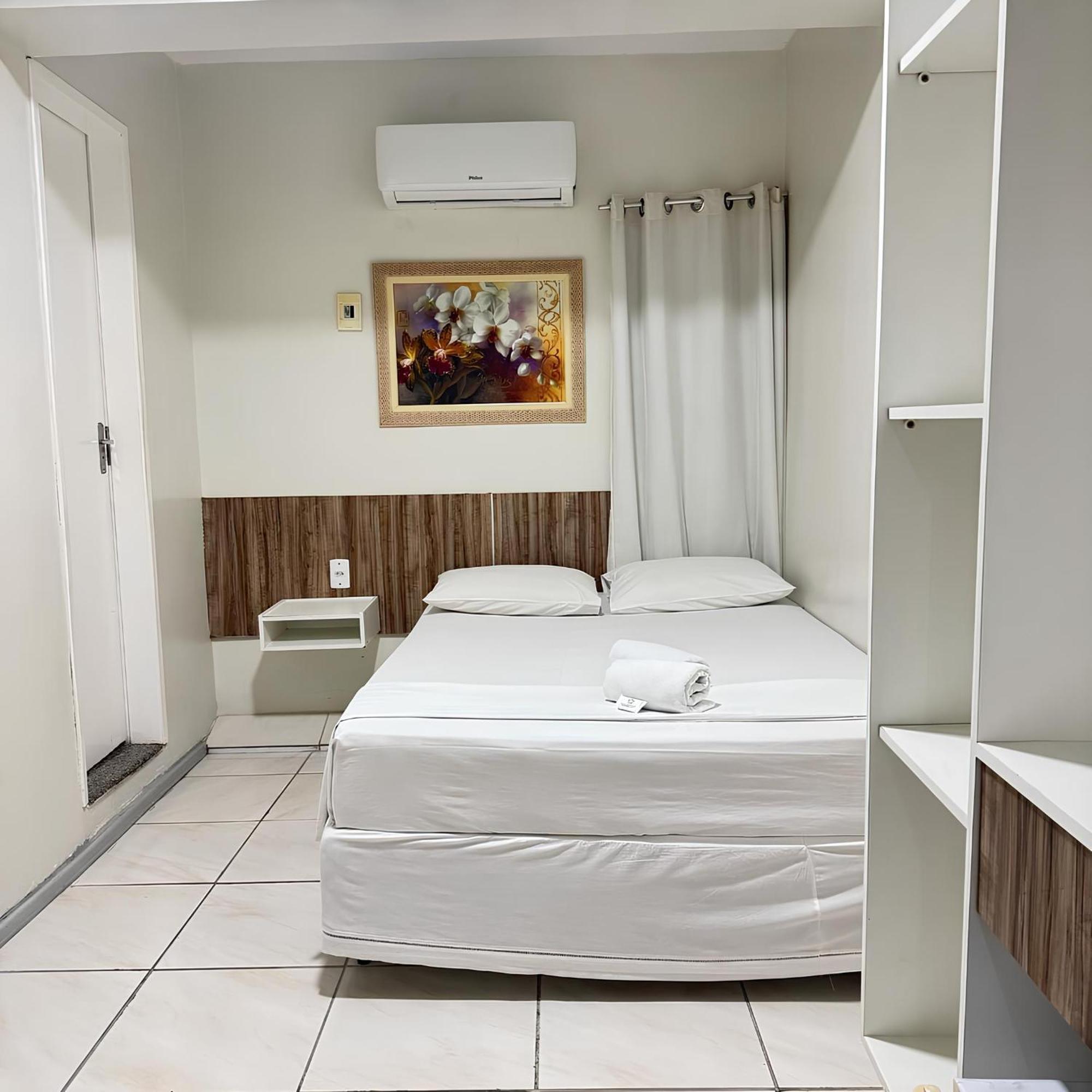 Standard Suite,1676757776:JPEG